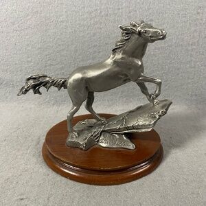 Vintage Peter Sedlow 1991 Pewter Horse Figurine "Feelin Free" Chilmark #212/2500